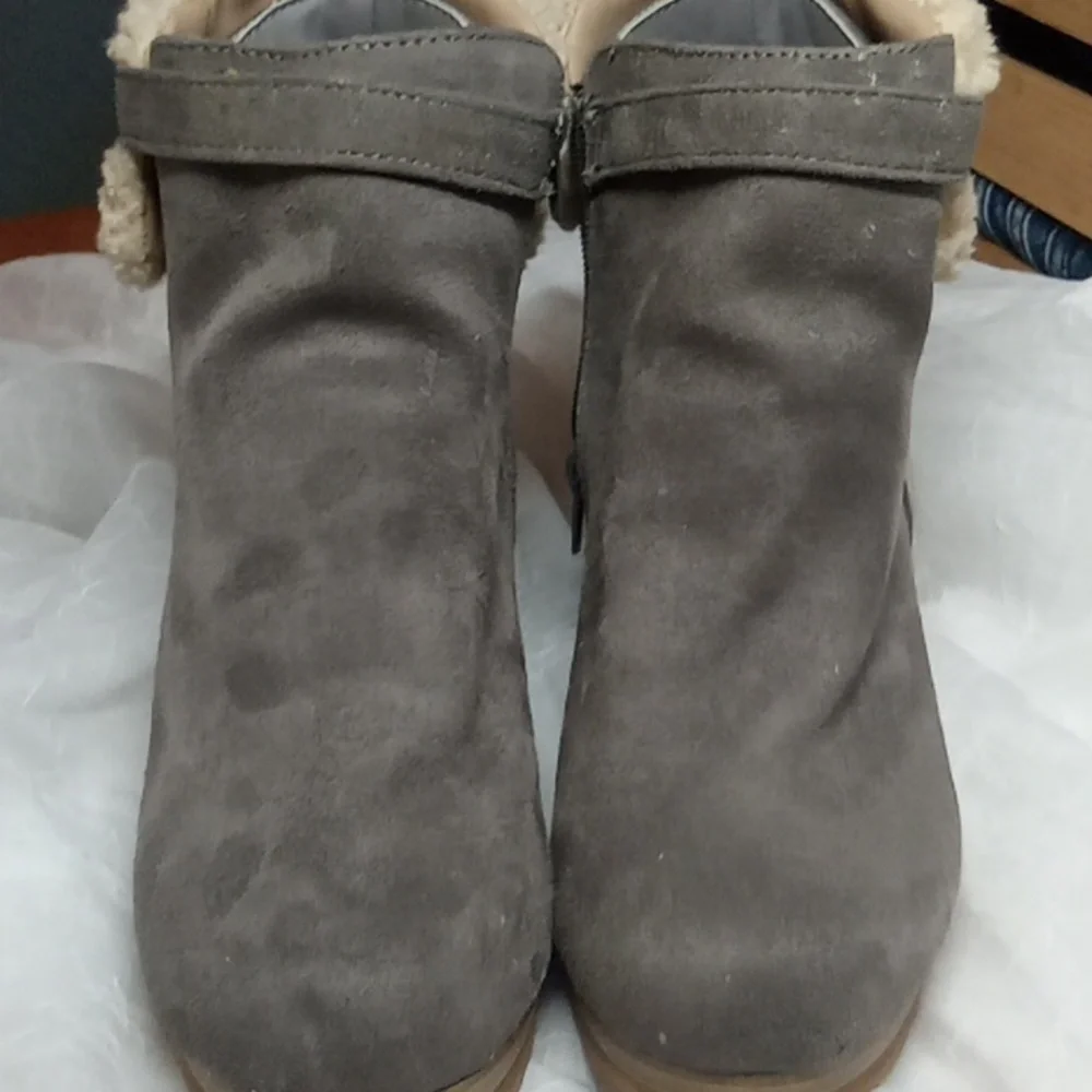 Cheeks fit body tony little ankle boots size 6